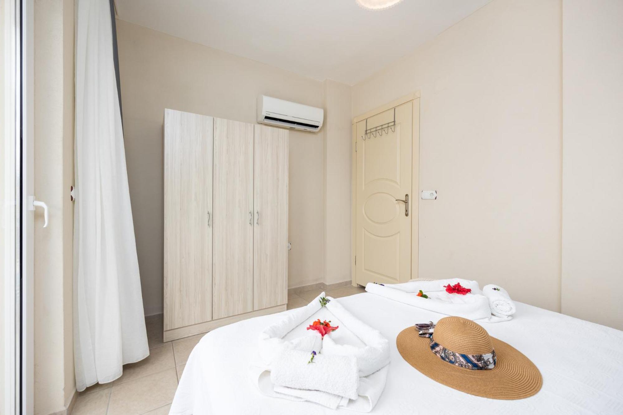 Safak Oasis Hotel ดาลยัน ภายนอก รูปภาพ